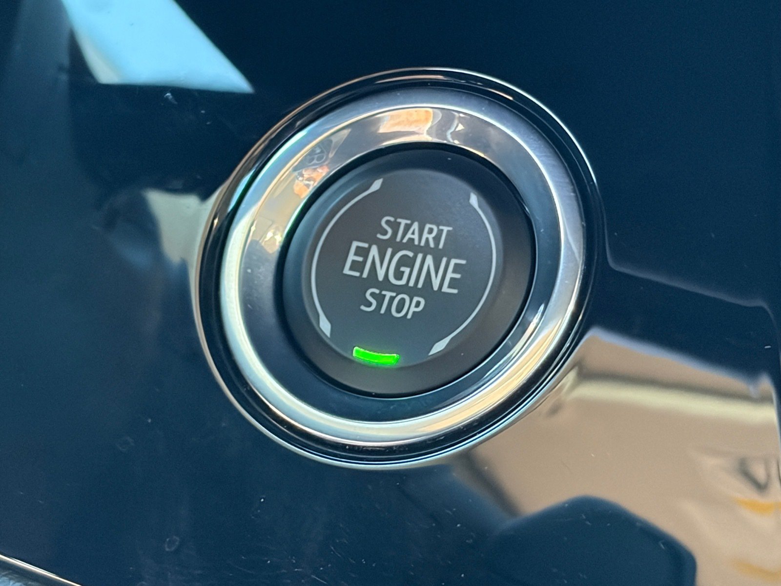 Used 2025 Buick Envision Avenir AWD/4WD image 34