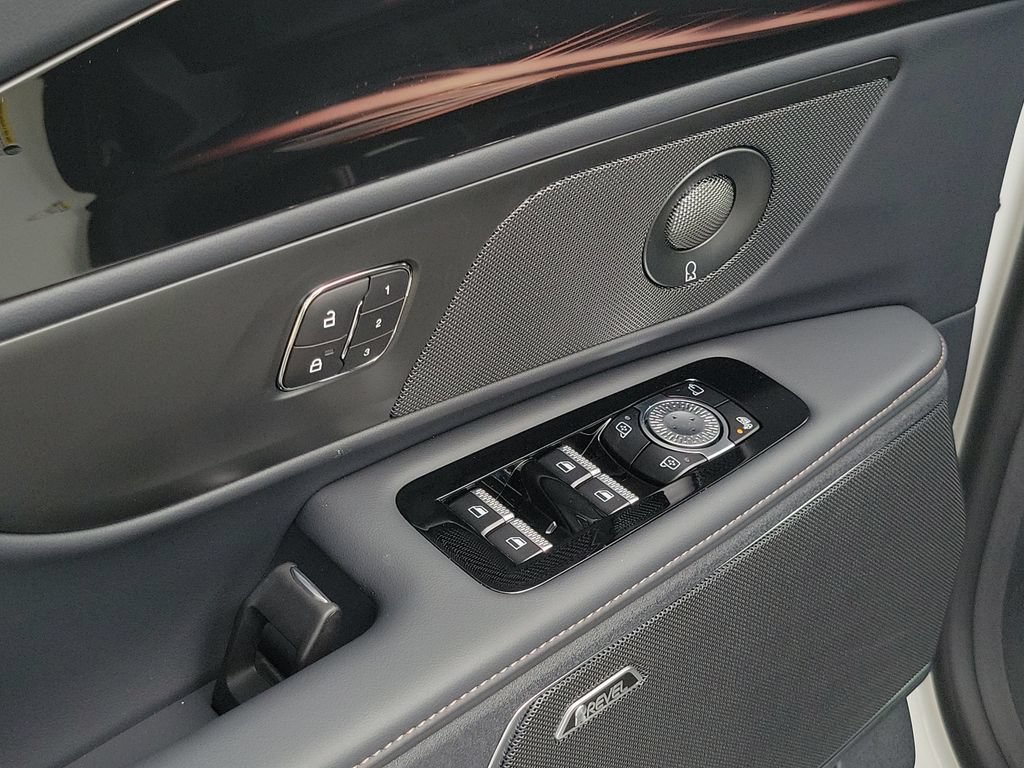 New 2026 Lincoln Nautilus Reserve w/ Jet Appearance Package AWD/4WD image 23