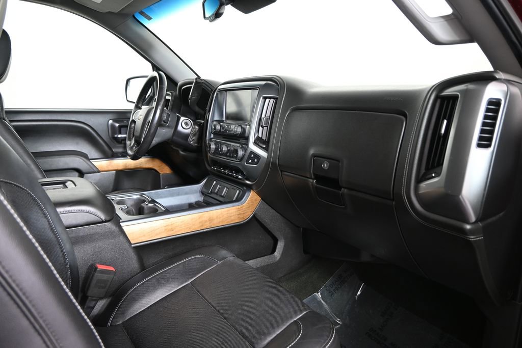 Used 2017 Chevrolet Silverado 1500 LTZ w/ LTZ Plus Package AWD/4WD image 16