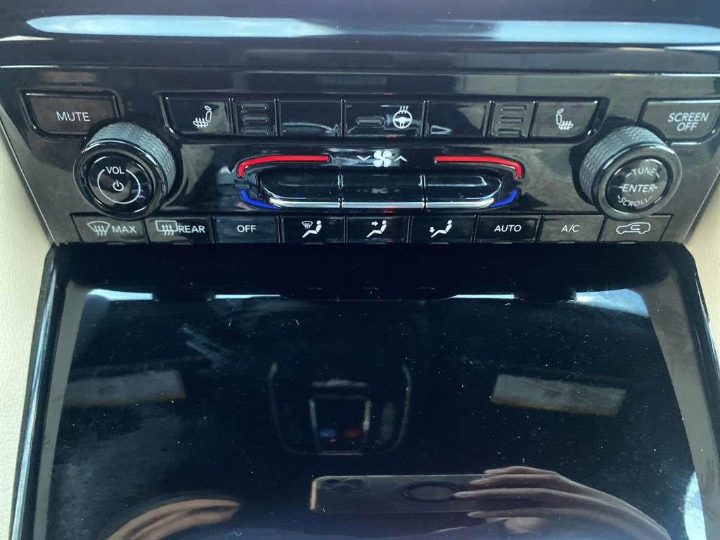 Used 2023 Jeep Grand Cherokee Limited image 26