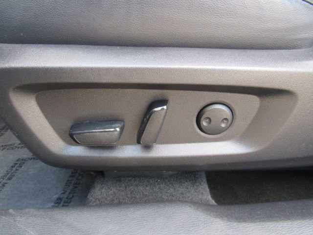 Used 2022 Mitsubishi Outlander SEL image 13