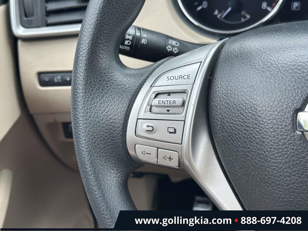 Used 2016 Nissan Rogue SV FWD image 20