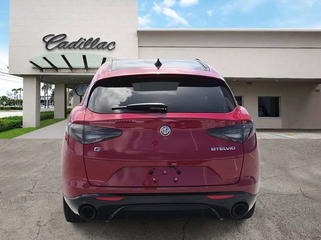 Used 2025 Alfa Romeo Stelvio Sprint w/ Veloce Package image 4