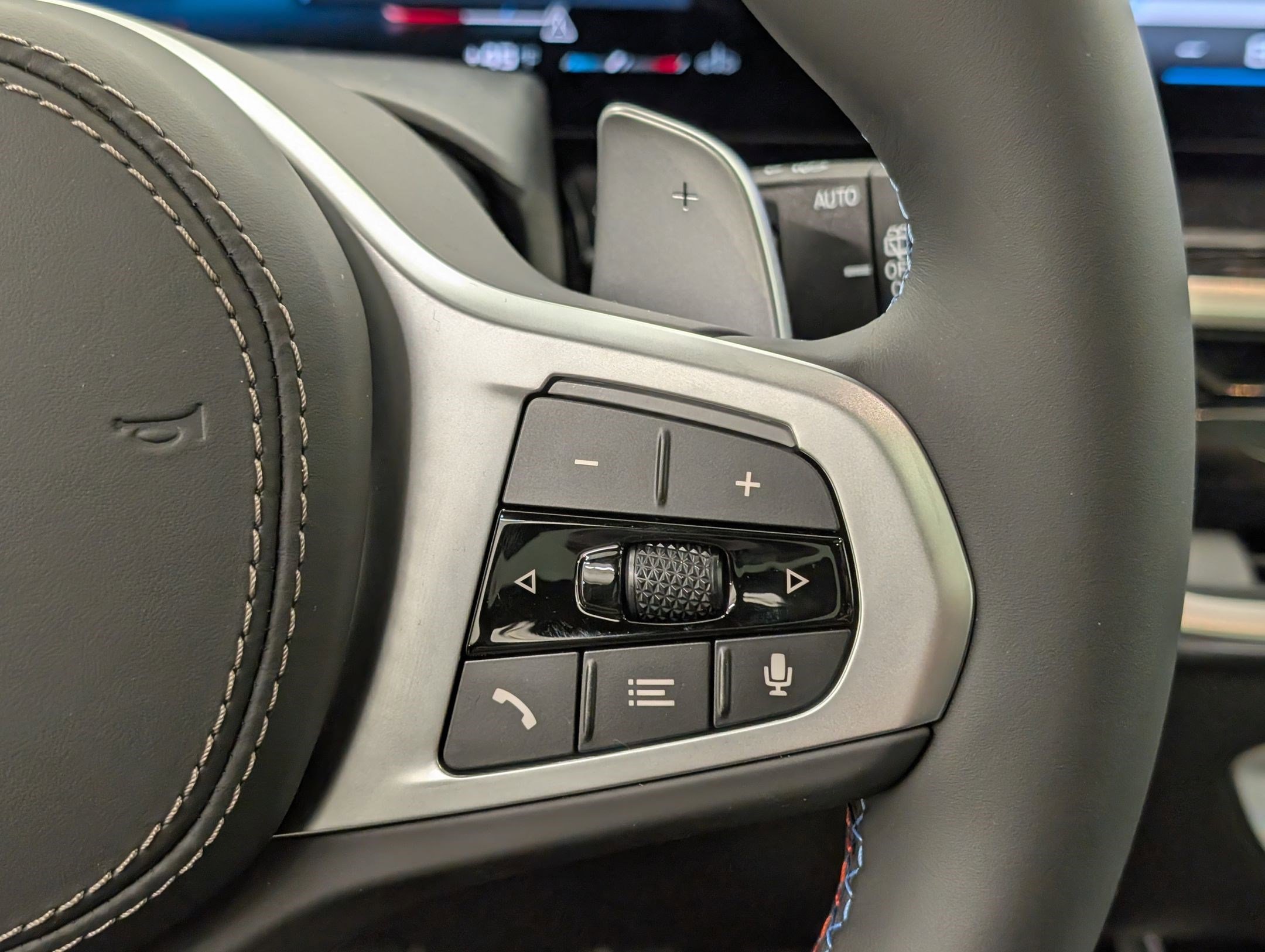 New 2026 BMW X7 M60i image 25