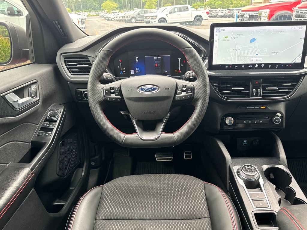 Used 2023 Ford Escape ST-Line w/ Tech Pack #1 FWD image 14