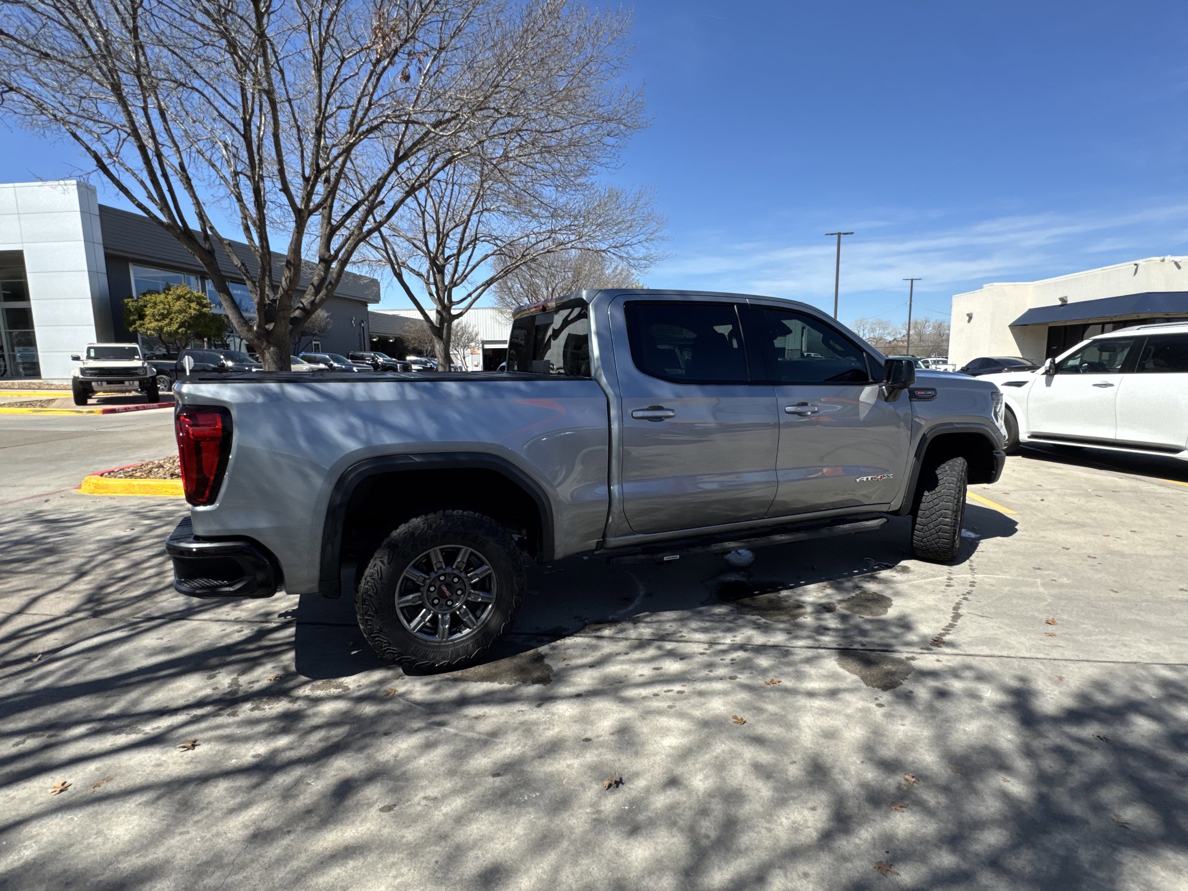 Used 2024 GMC Sierra 1500 AT4X image 5