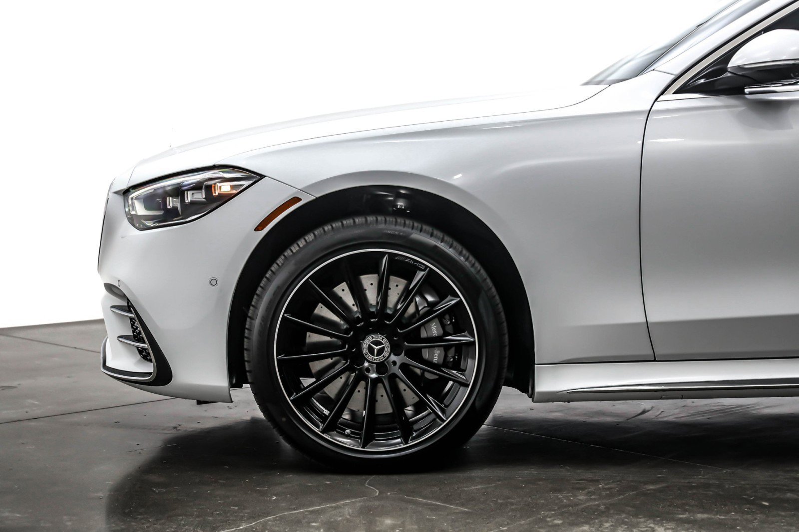 New 2026 Mercedes-Benz S 580 4MATIC Sedan image 10