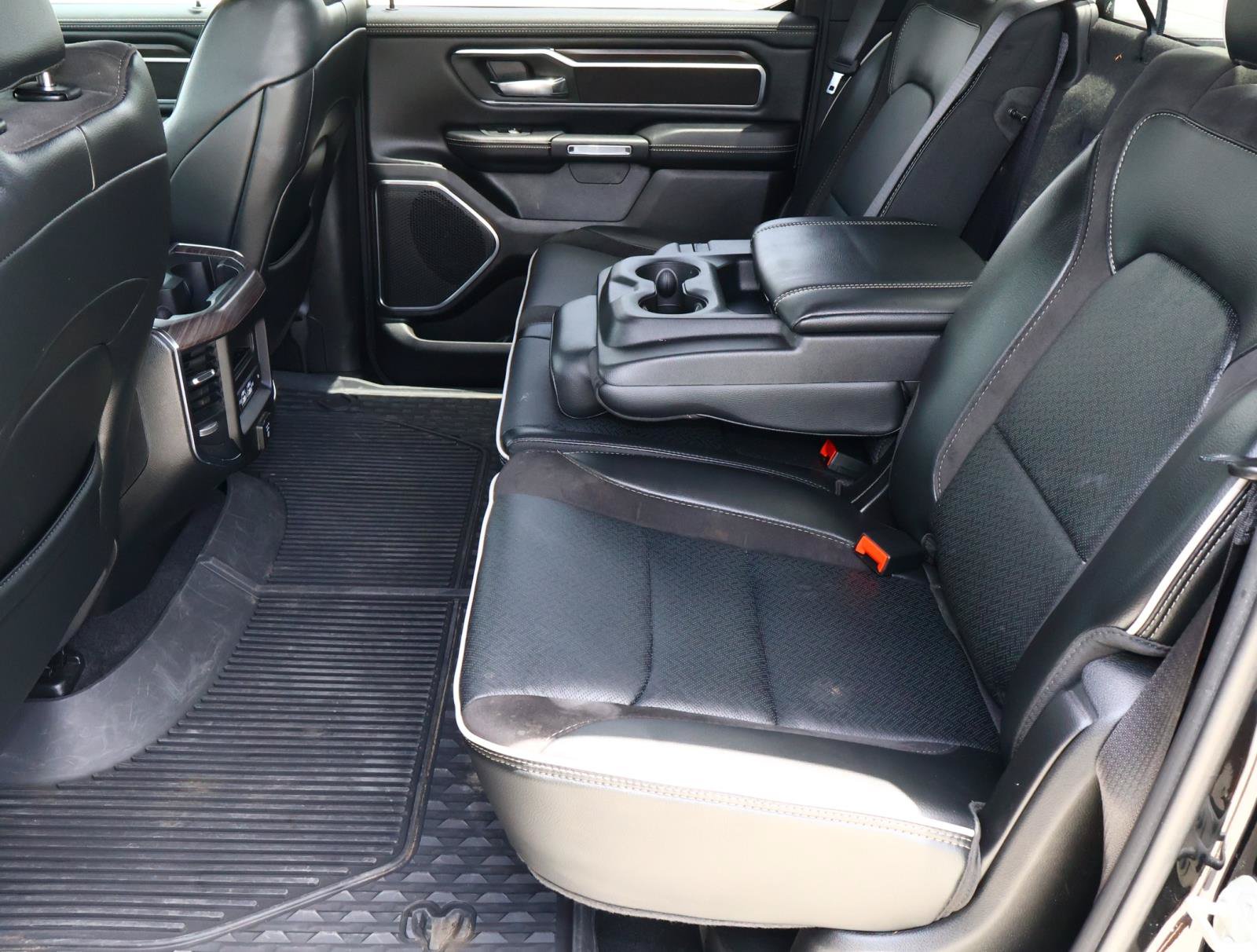 Used 2025 RAM 1500 Laramie w/ Laramie Southwest Edition AWD/4WD image 23