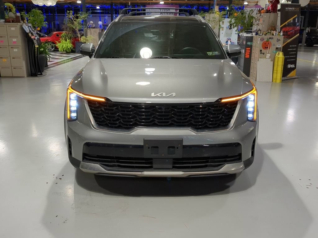 Used 2025 Kia Sorento SX Prestige image 3