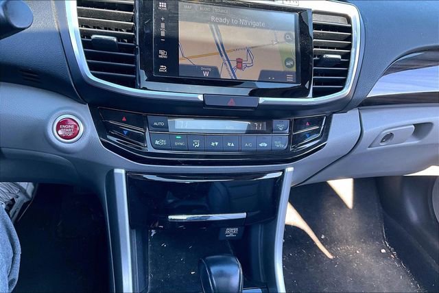 Used 2016 Honda Accord Touring image 31