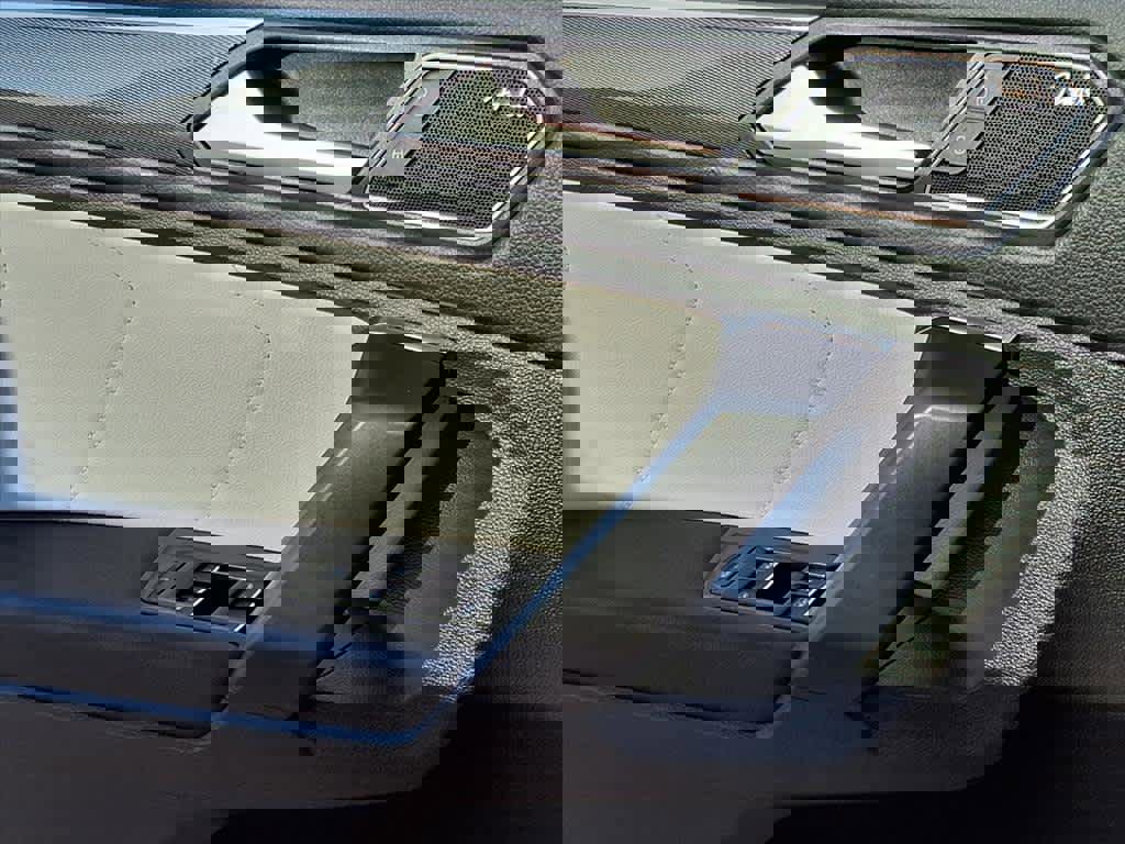 Used 2021 Volkswagen Tiguan SEL Premium R-Line w/ 3rd Row Seat Package image 20