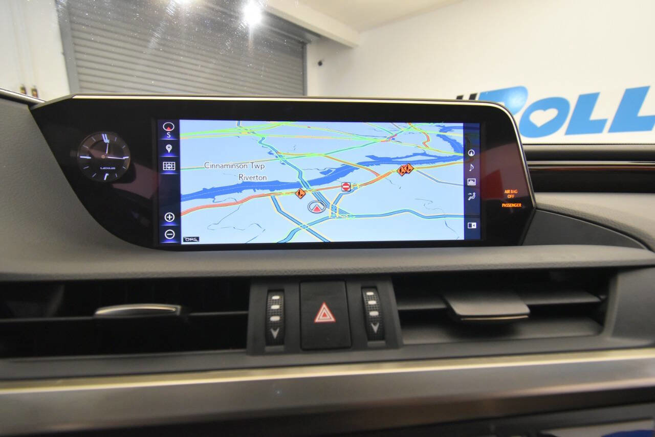 Used 2019 Lexus ES 300h w/ Premium Package image 32