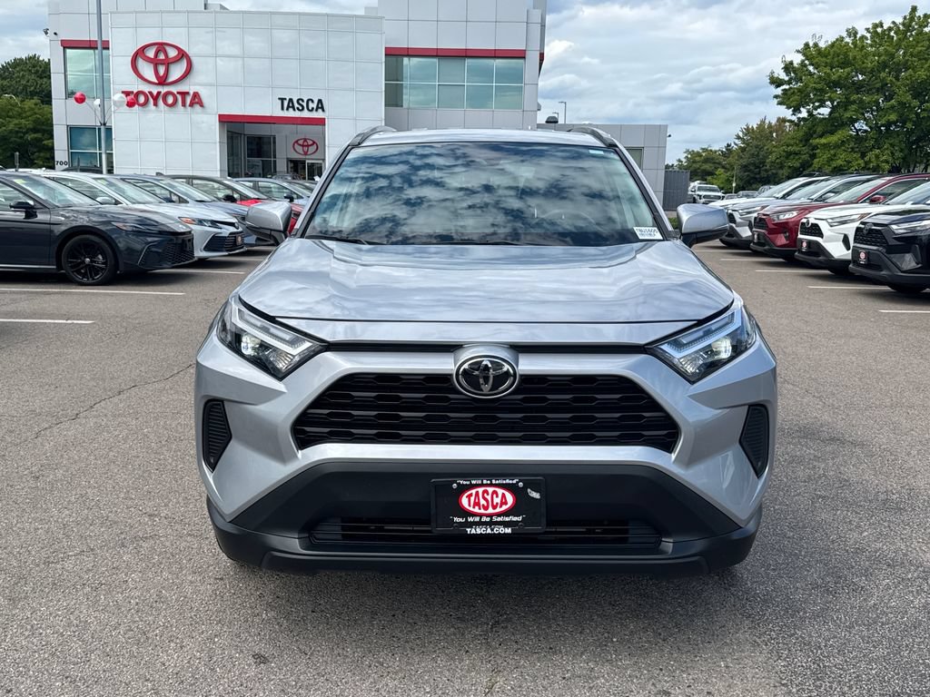 Used 2025 Toyota RAV4 XLE AWD/4WD video 2
