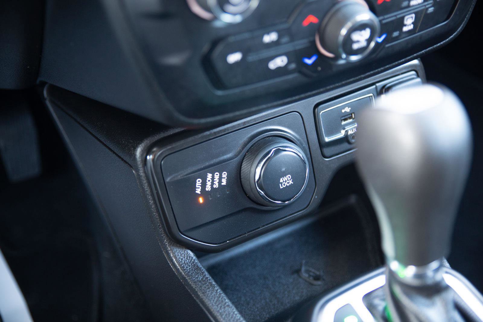 Used 2020 Jeep Renegade Sport w/ Sport Appearance Group image 17