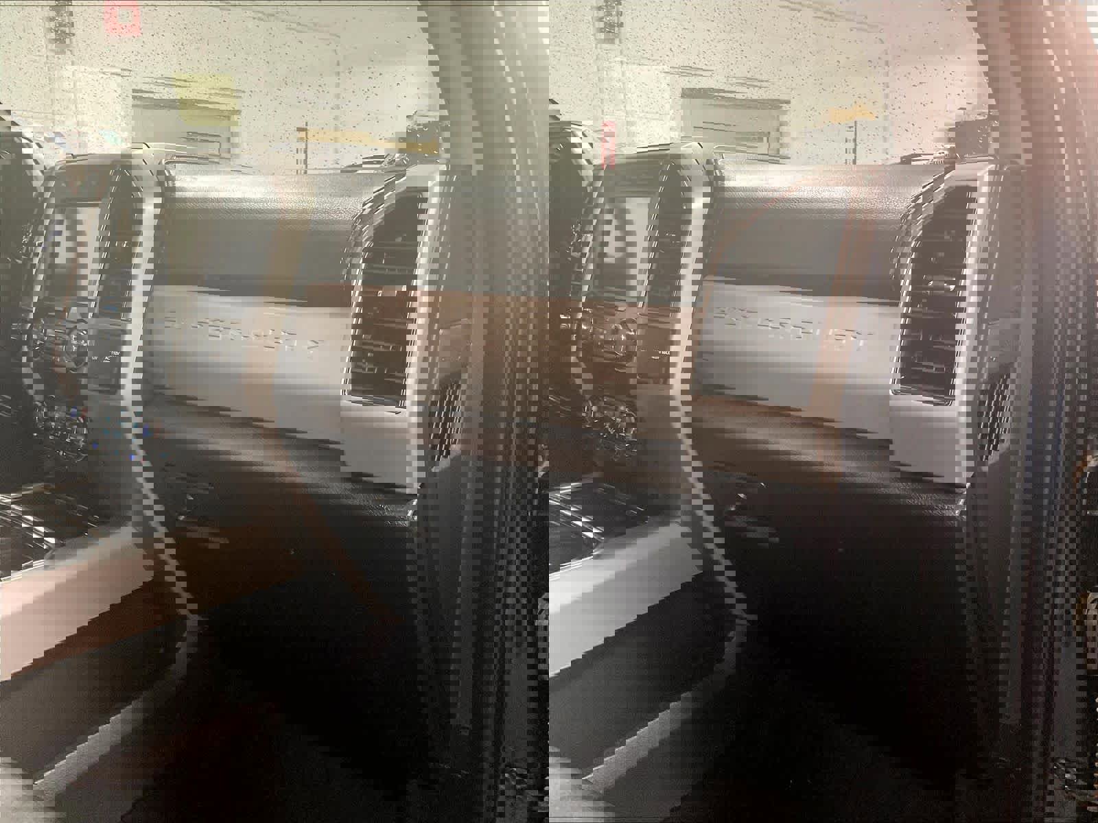 Used 2019 Ford F250 Lariat w/ Lariat Ultimate Package AWD/4WD image 13