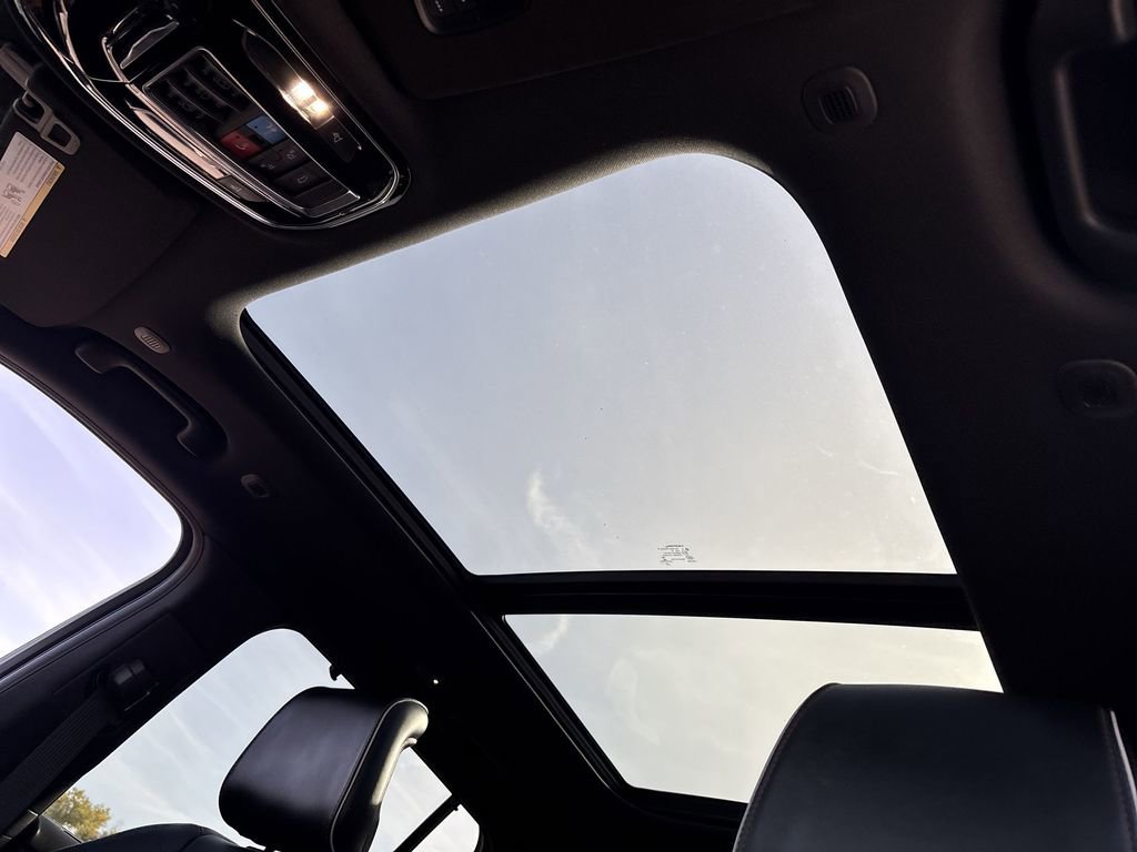 Used 2022 Jeep Grand Cherokee Summit w/ Advanced Protech Group IV image 19