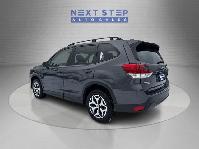 Used 2022 Subaru Forester Premium image 5