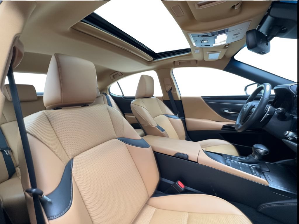 Used 2022 Lexus ES 250 w/ Accessory Package AWD/4WD image 31