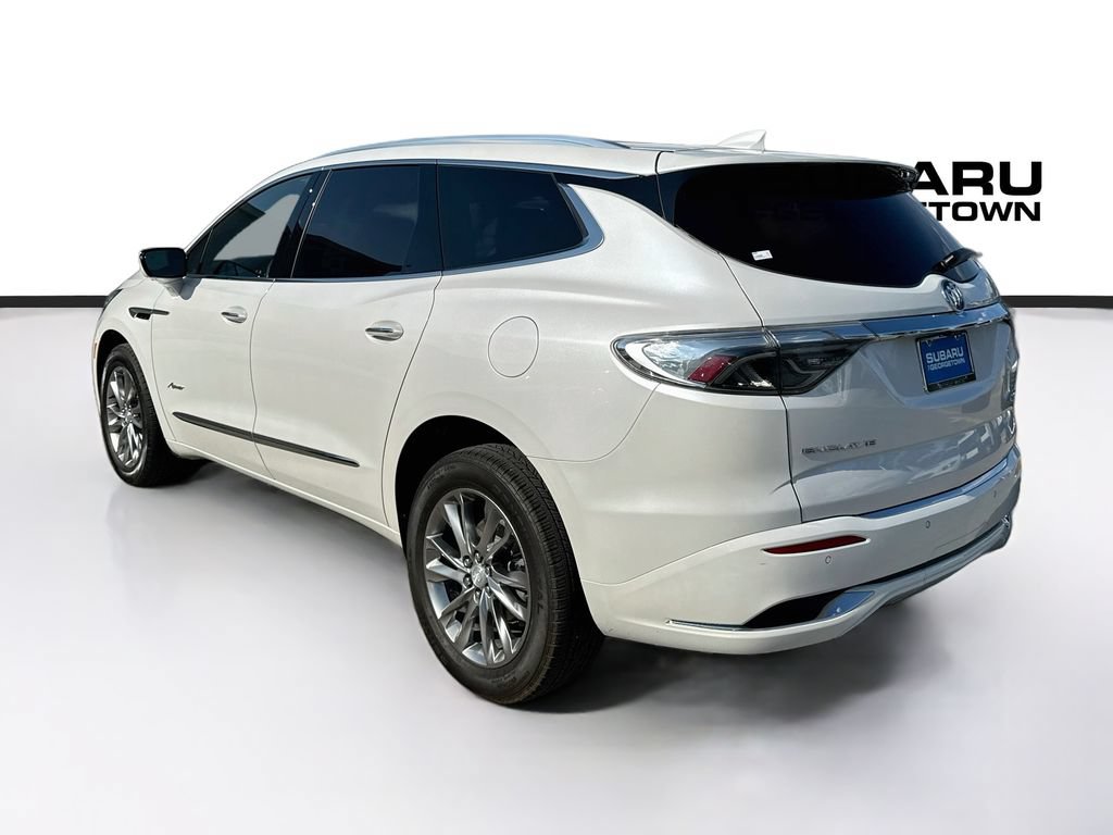 Used 2022 Buick Enclave Avenir w/ Avenir Technology Package FWD image 5
