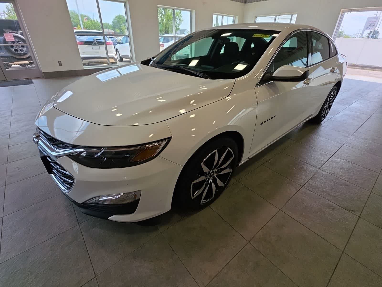 Used 2022 Chevrolet Malibu RS FWD video 1