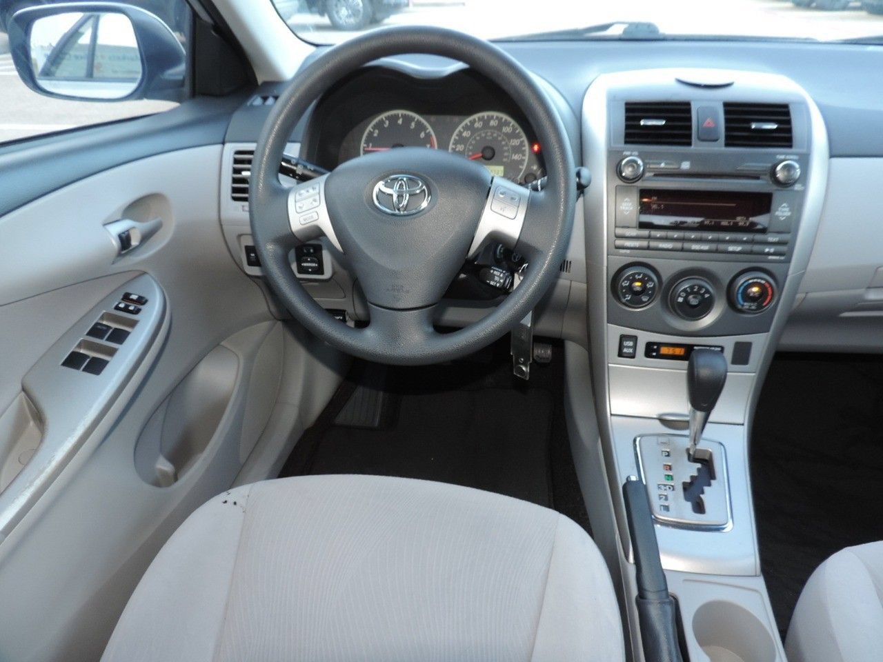 Used 2011 Toyota Corolla LE FWD image 20