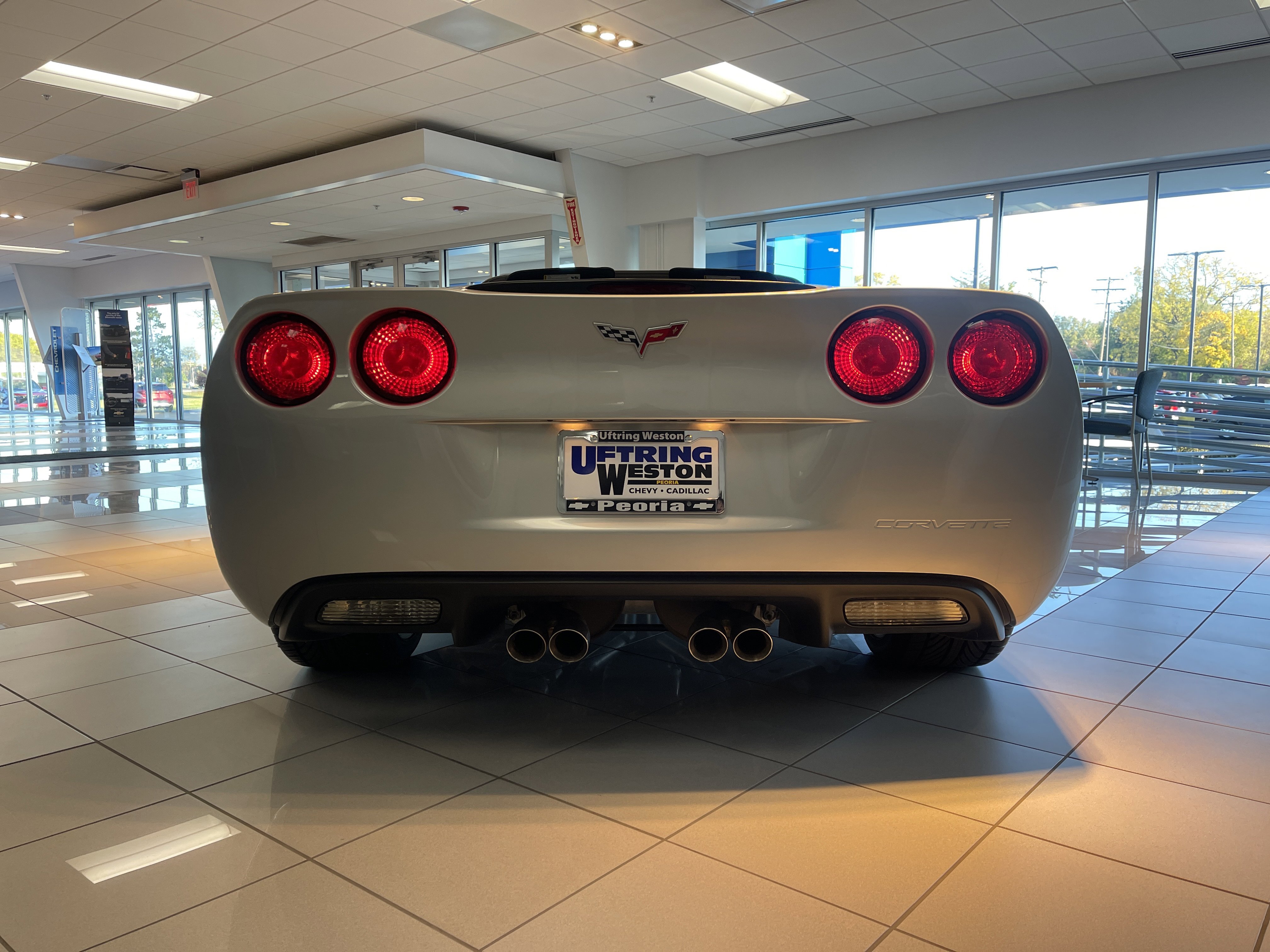 Used 2006 Chevrolet Corvette Convertible w/ Preferred Equipment Group image 4