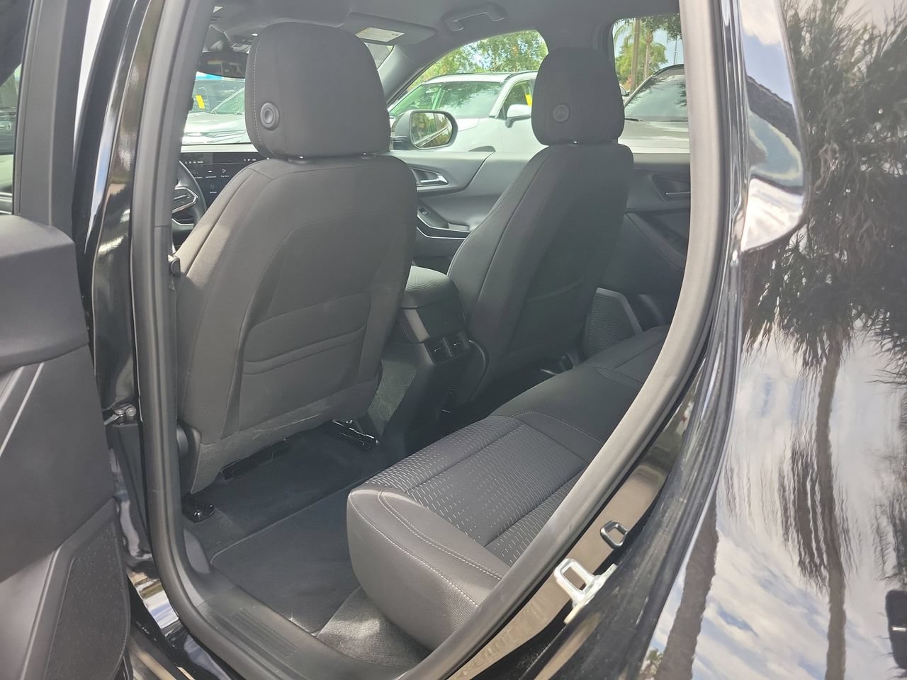 Used 2026 Chevrolet Equinox LT FWD image 8