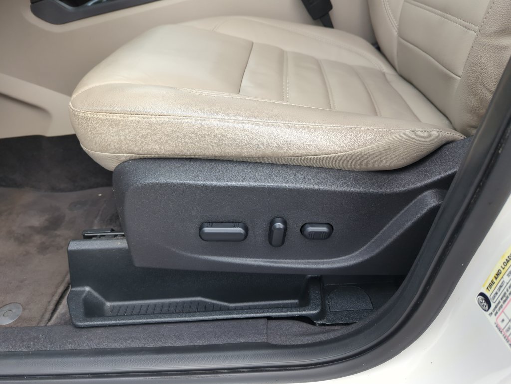 Used 2019 Ford Escape Titanium AWD/4WD image 13