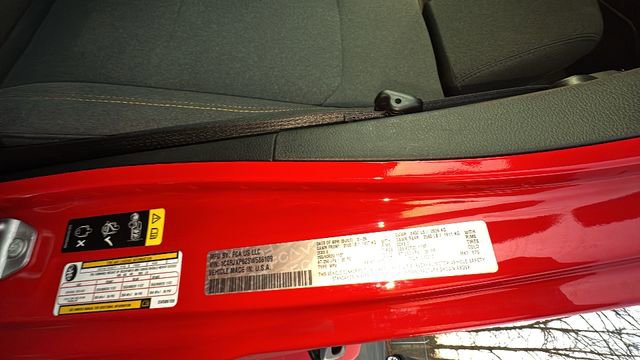 Used 2025 Jeep Wrangler Unlimited Sahara w/ Safety Group AWD/4WD image 39