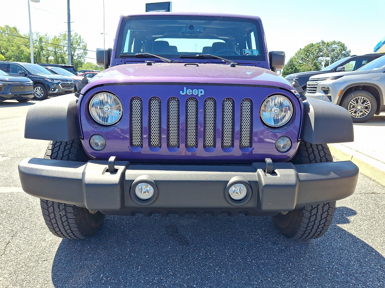 Used 2017 Jeep Wrangler Sport w/ Quick Order Package 24S AWD/4WD image 2