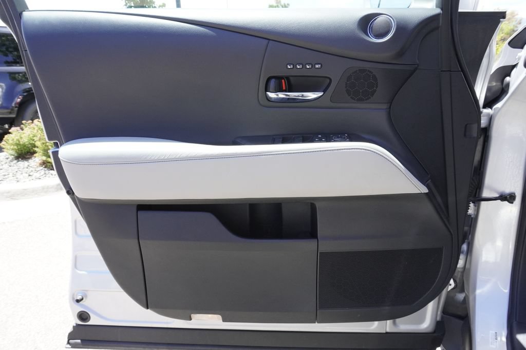 Used 2013 Lexus RX 450h AWD w/ Navigation Pkg image 17