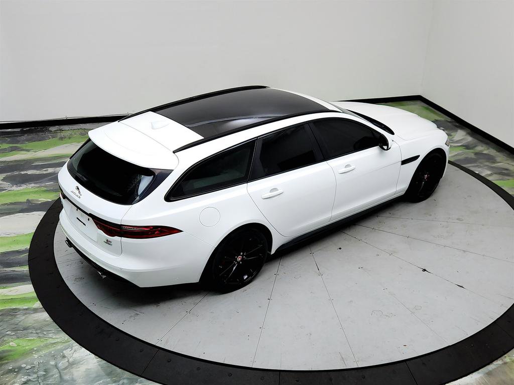 Used 2018 Jaguar XF S AWD/4WD image 34