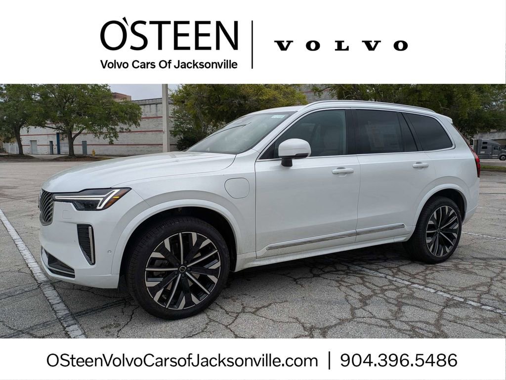 New 2026 Volvo XC90 T8 Plus w/ Protection Package Premier