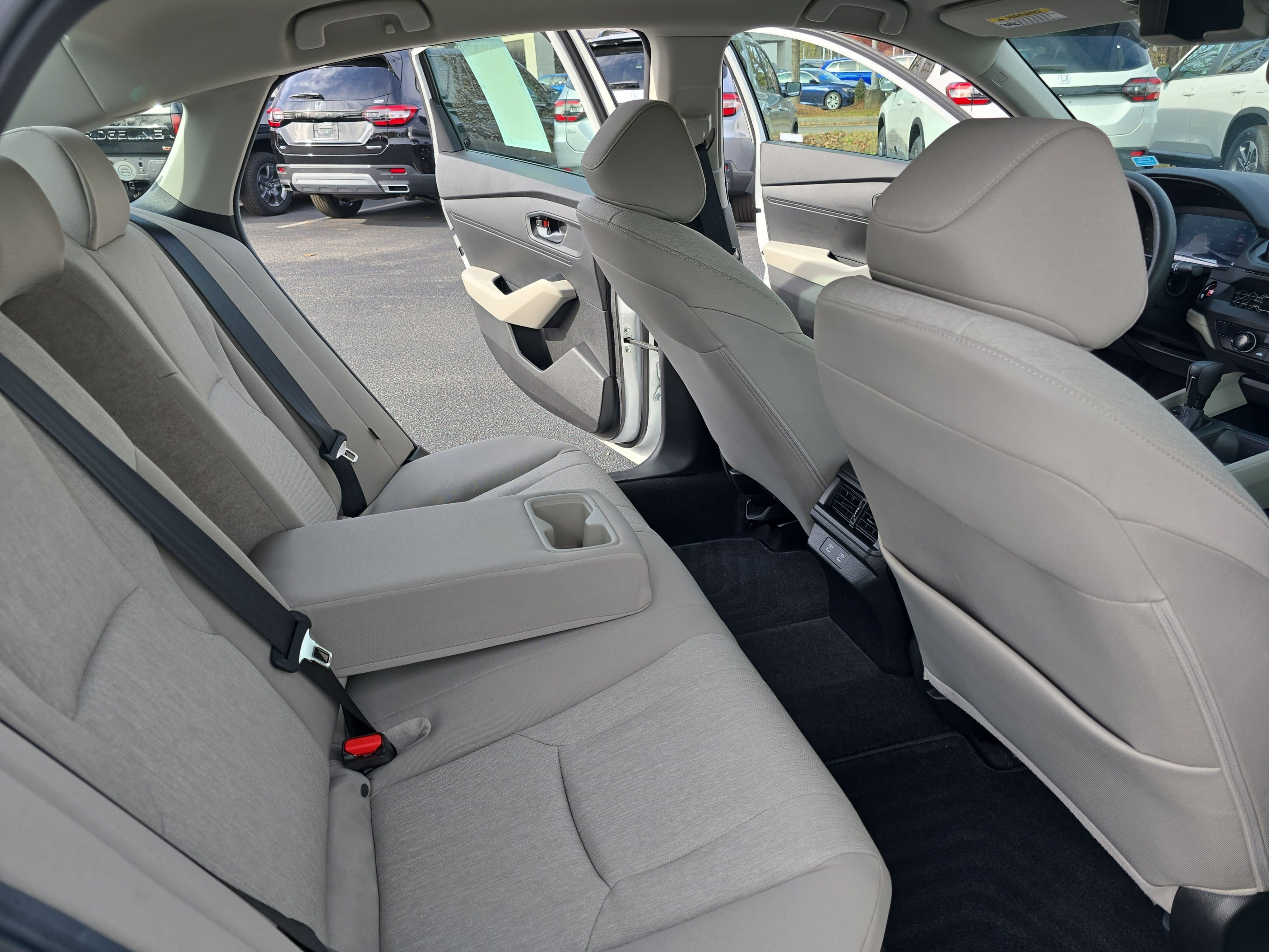 Certified 2025 Honda Accord LX image 11