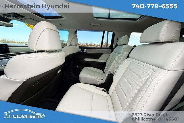 Certified 2025 Hyundai Santa Fe Calligraphy image 19