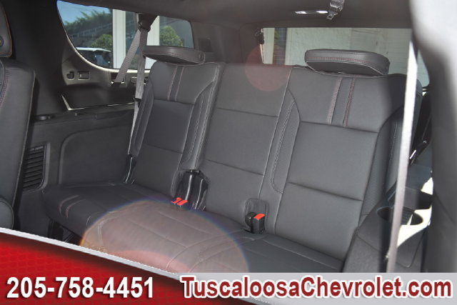 New 2026 Chevrolet Suburban RST w/ RST Capability Package AWD/4WD image 23