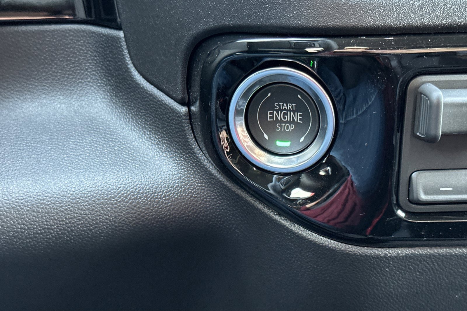 New 2026 GMC Sierra 1500 Elevation w/ Elevation Select Package image 23