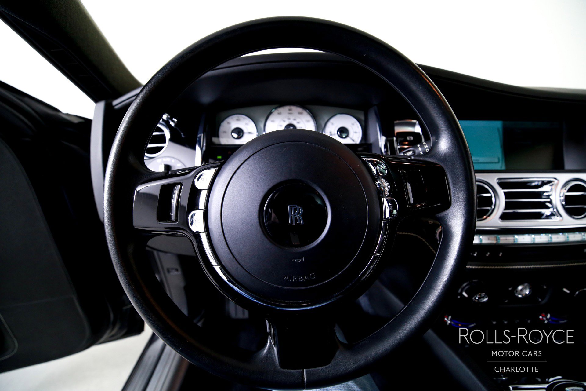 Used 2015 Rolls-Royce Ghost image 14