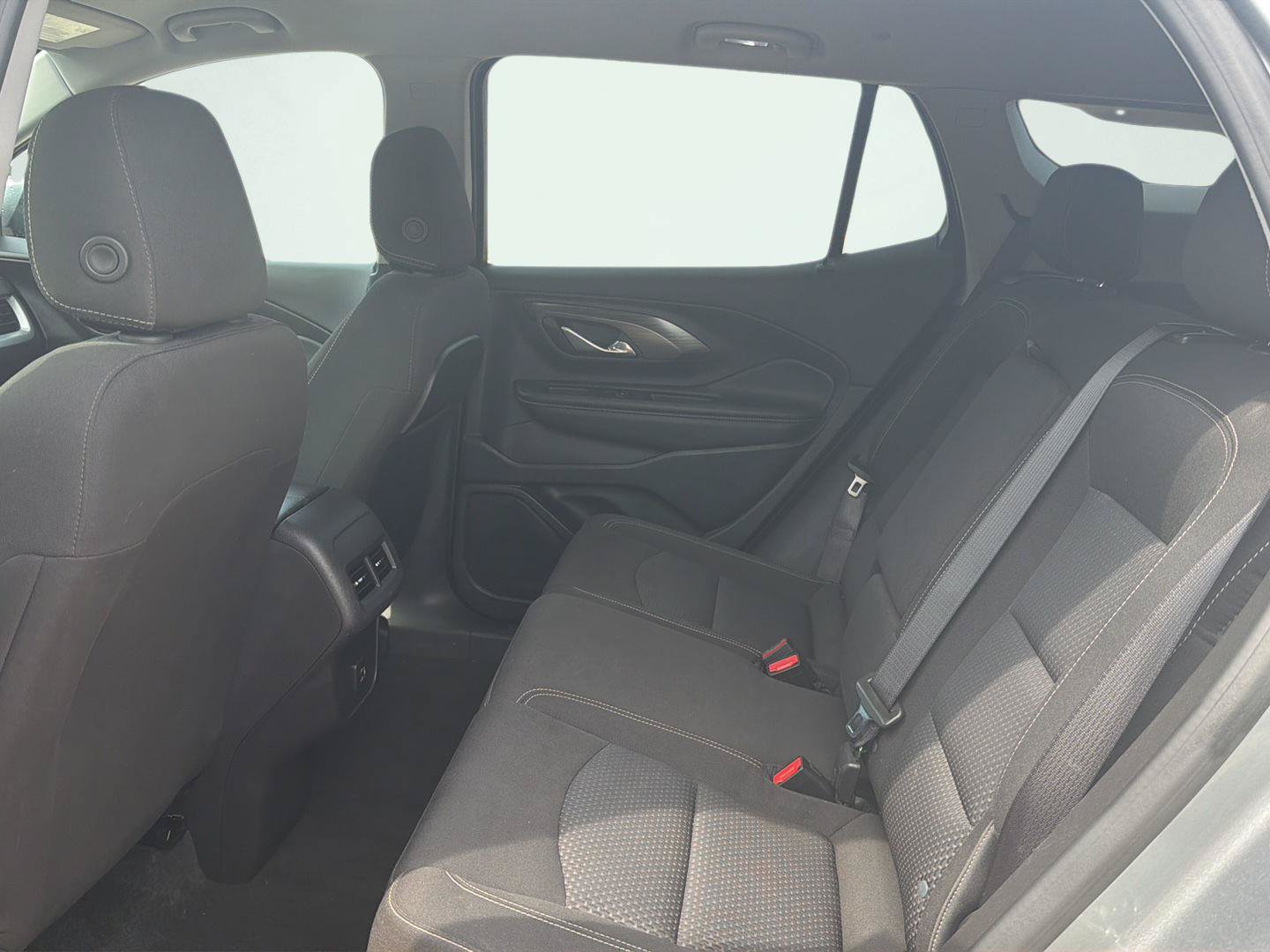 Used 2024 GMC Terrain SLE AWD/4WD image 3