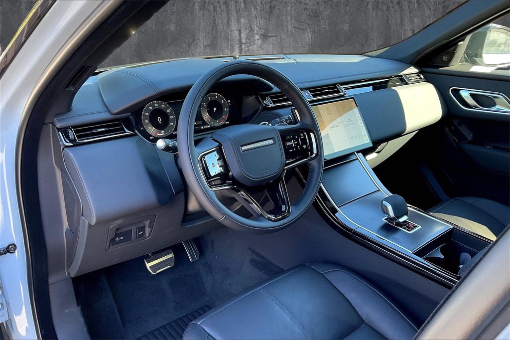 New 2026 Land Rover Range Rover Velar Dynamic SE image 7