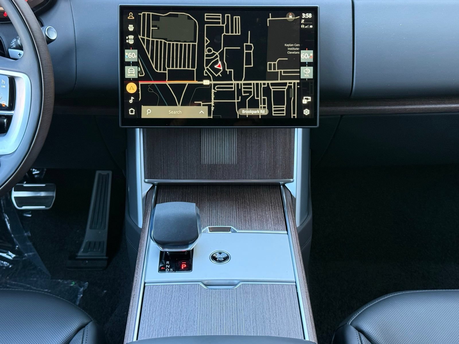 New 2026 Land Rover Range Rover Long Wheelbase Autobiography AWD/4WD image 27