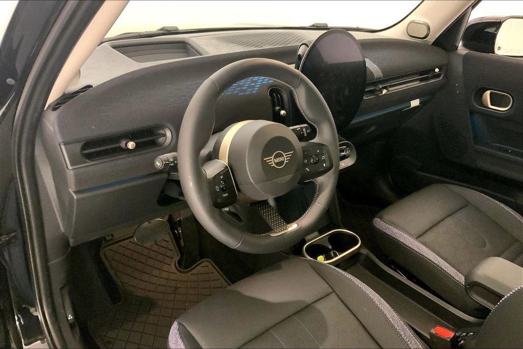 Used 2025 MINI Cooper S image 21