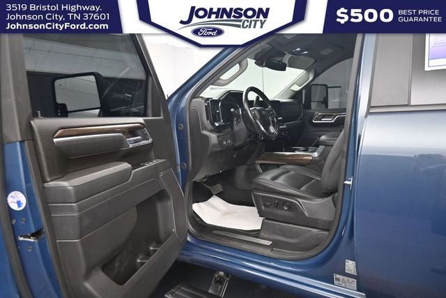Used 2026 Chevrolet Silverado 2500 LT w/ Trail Boss Package AWD/4WD image 17