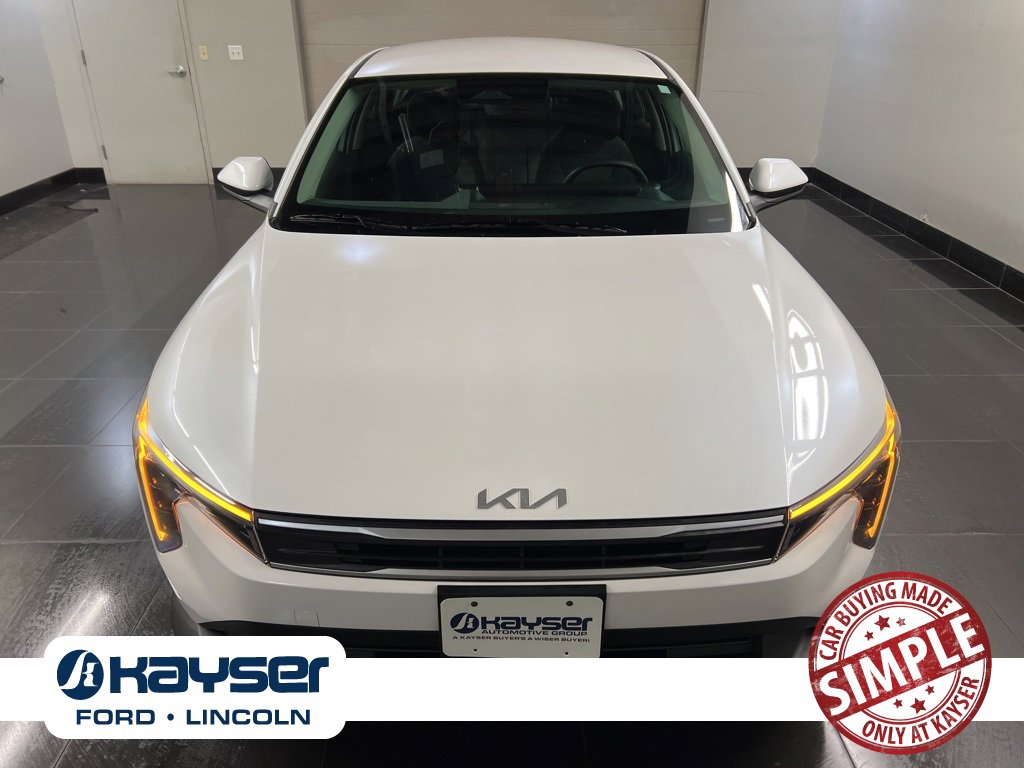 Used 2025 Kia K4 LXS image 2