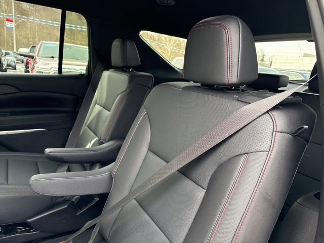 Used 2026 Chevrolet Traverse Z71 image 21