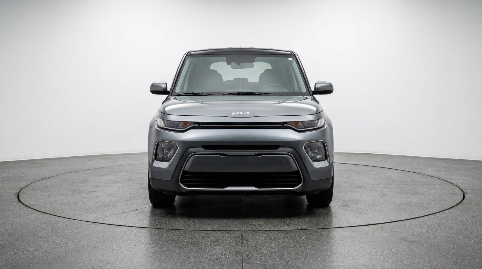 Used 2025 Kia Soul LX w/ LX Technology Package image 2