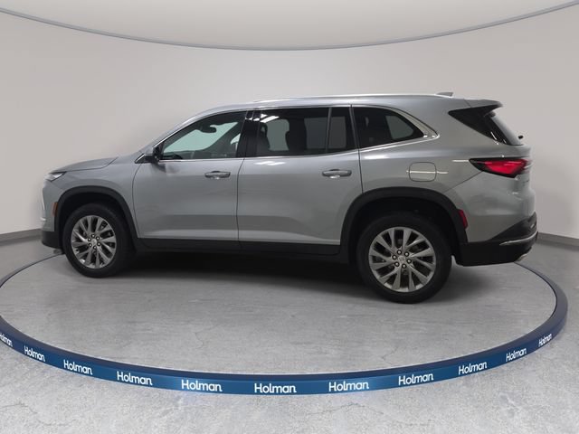 Used 2025 Buick Enclave Preferred AWD/4WD image 9