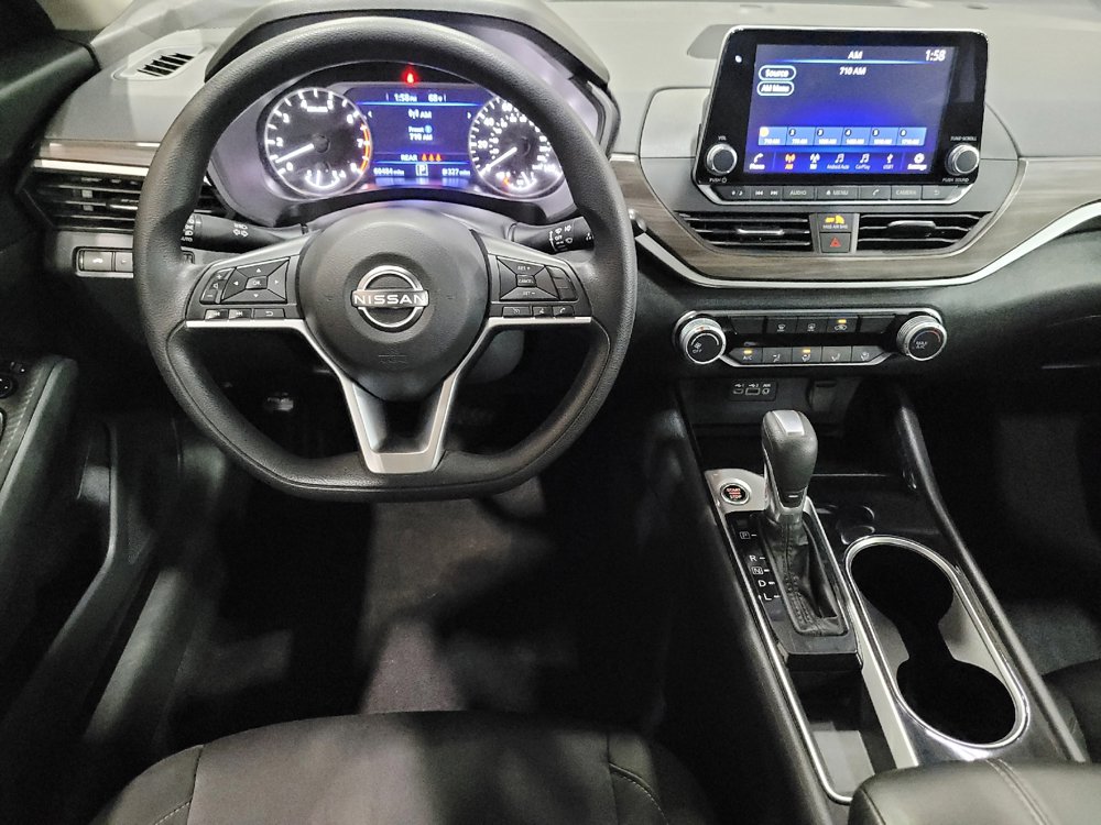 Used 2024 Nissan Altima 2.5 SV FWD image 22