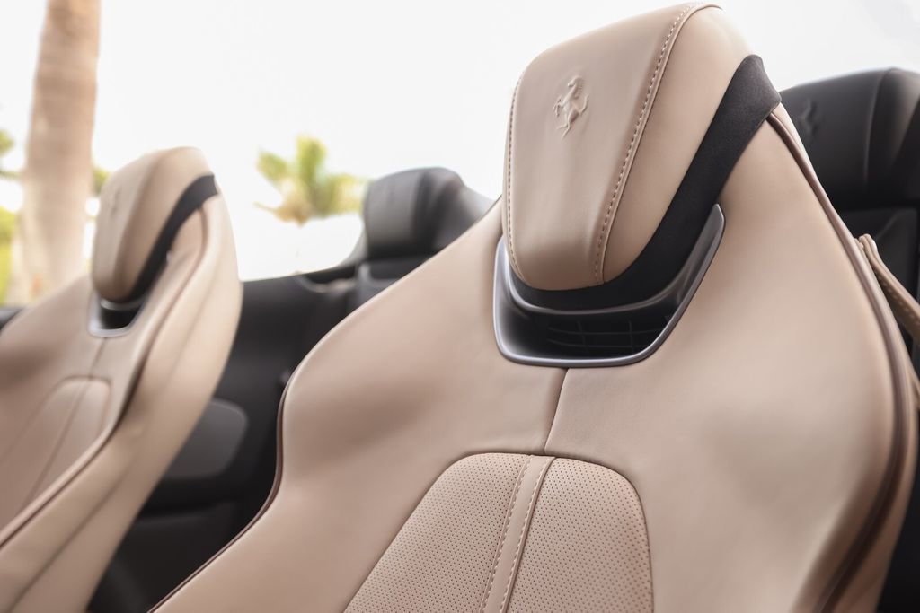 Certified 2024 Ferrari Roma Spider image 39