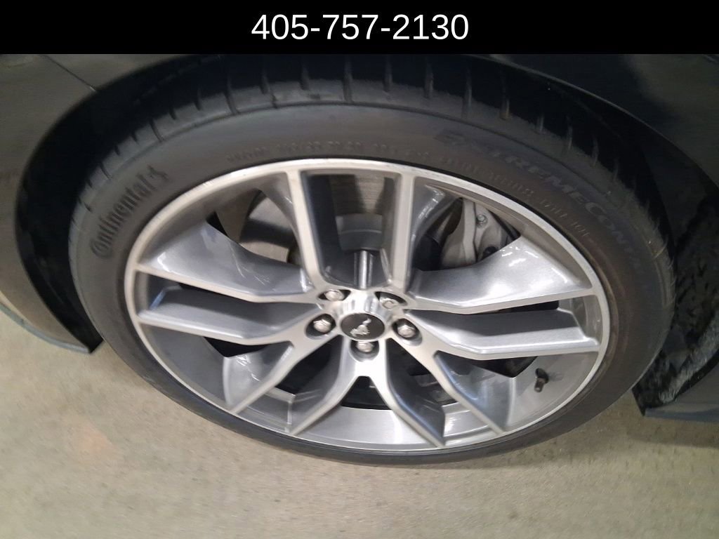 Used 2017 Ford Mustang GT Premium w/ Equipment Group 401A image 9